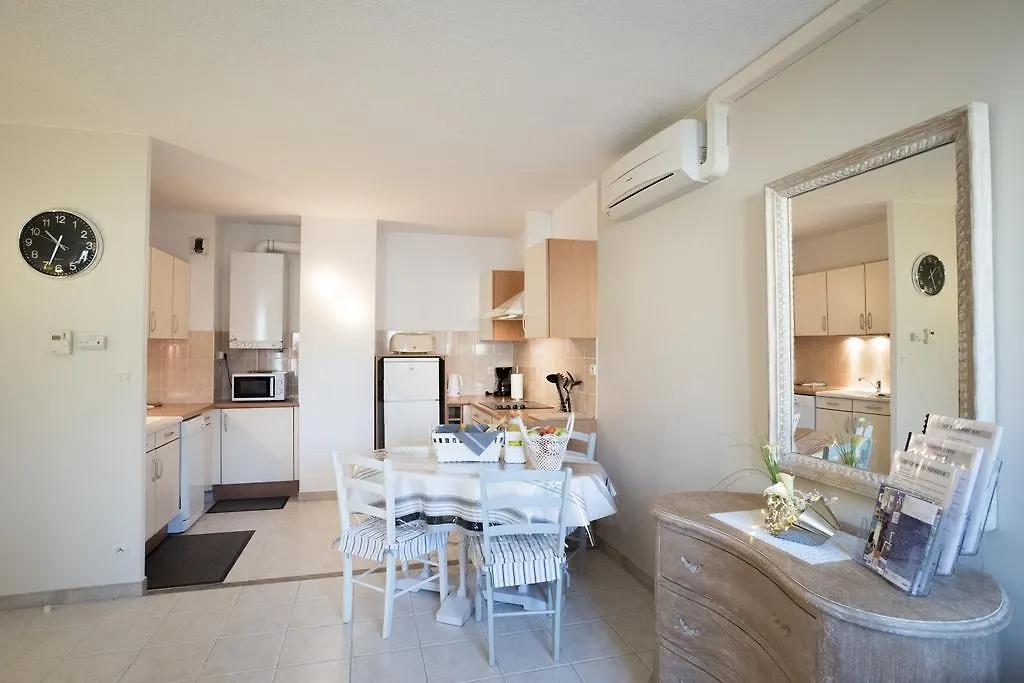 Apartment Ferienwohnung Les Gemeaux Avignon